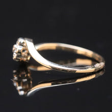 Load image into Gallery viewer, Vintage diamond ring in yellow gold from Manor Jewels