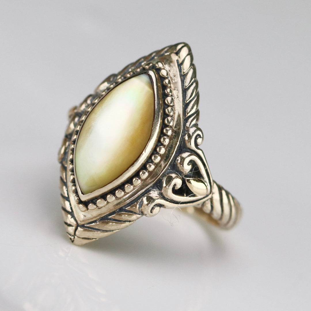 Sterling silver & 18k yellow gold mother of pearl ring