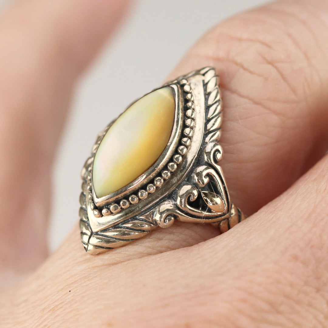 Sterling silver & 18k yellow gold mother of pearl ring