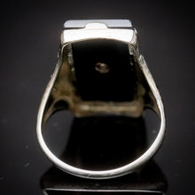 Load image into Gallery viewer, Vintage antique onyx ring in white gold