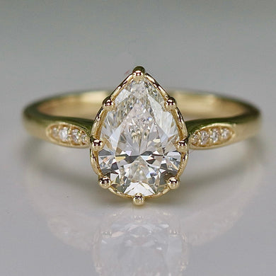 MANOR ROYAL: The Athena - 1.81ct D/VS1 Pear shaped lab grown diamond solitaire ring in 14k yellow gold