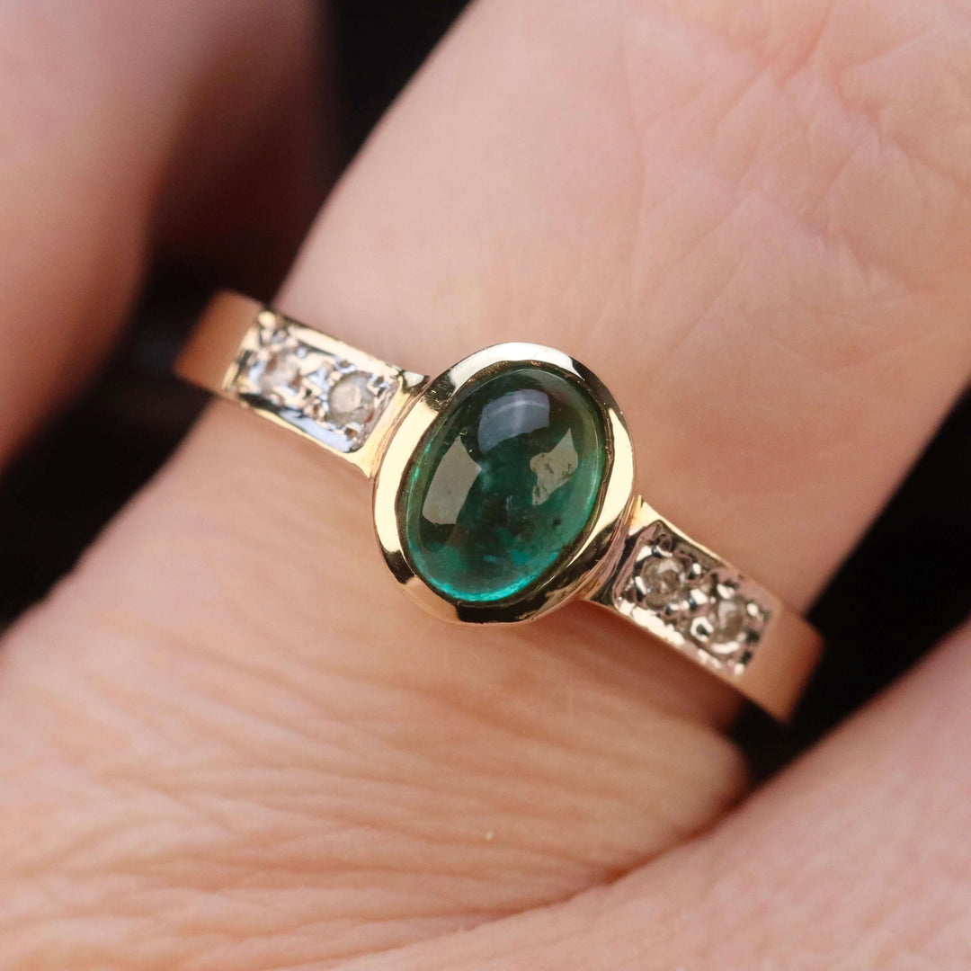 Vintage emerald and diamond ring in yellow gold from Manor Jewels