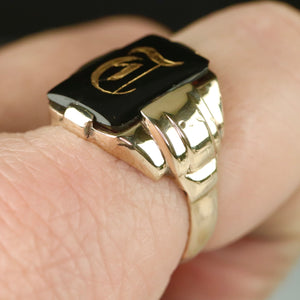 Vintage onyx initial T ring in yellow gold