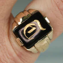 Load image into Gallery viewer, Vintage onyx initial T ring in yellow gold