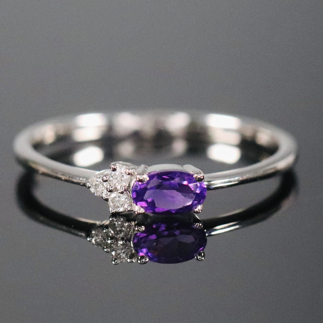 SPECIAL: Amethyst and diamond ring in white gold