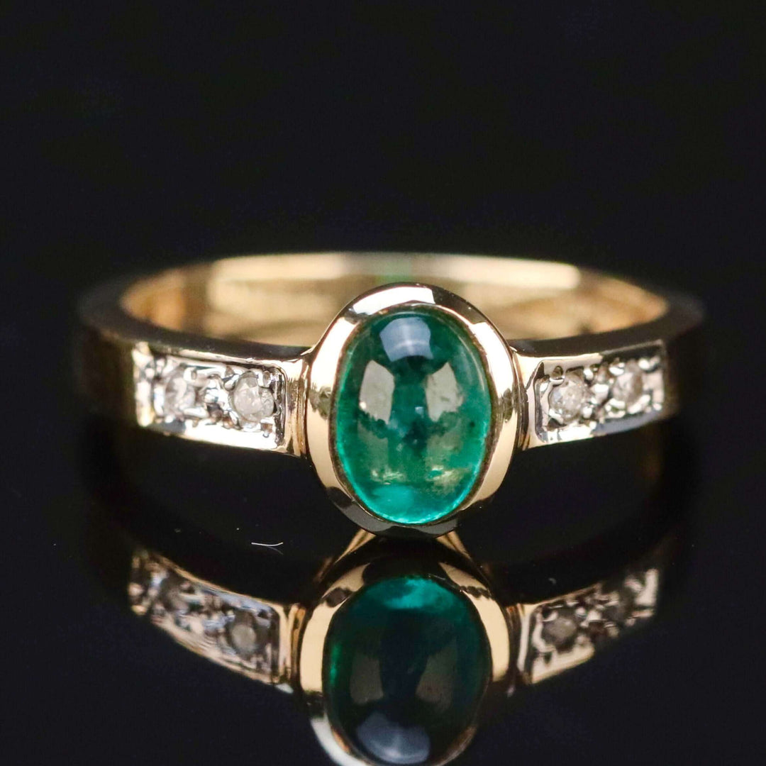 Vintage emerald and diamond ring in yellow gold from Manor Jewels