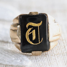 Load image into Gallery viewer, Vintage onyx letter T ring in yellow gold