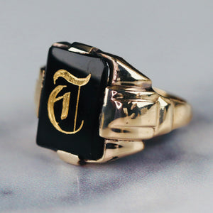 Vintage onyx initial T ring in yellow gold