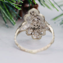 Load image into Gallery viewer, Vintage ring in white gold with diamonds