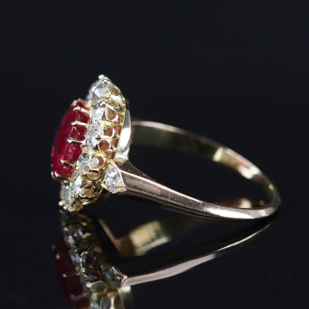 Edwardian Old mine cut diamond and lab ruby cluster ring in 18k yellow gold
