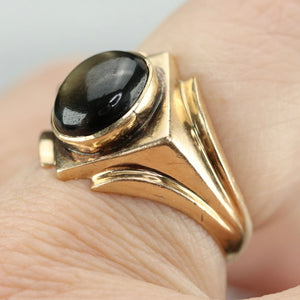 Heavy Vintage star sapphire ring in yellow gold