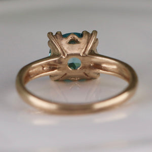 Vintage Blue zircon solitaire in yellow gold