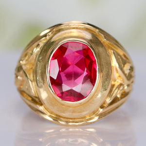 Vintage synthetic ruby ring in yellow gold from Manor Jewels