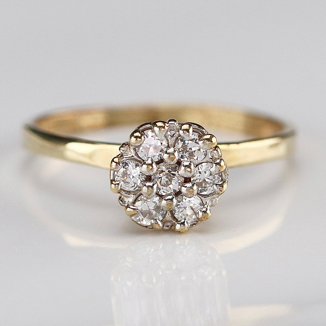 Vintage diamond ring in yellow gold