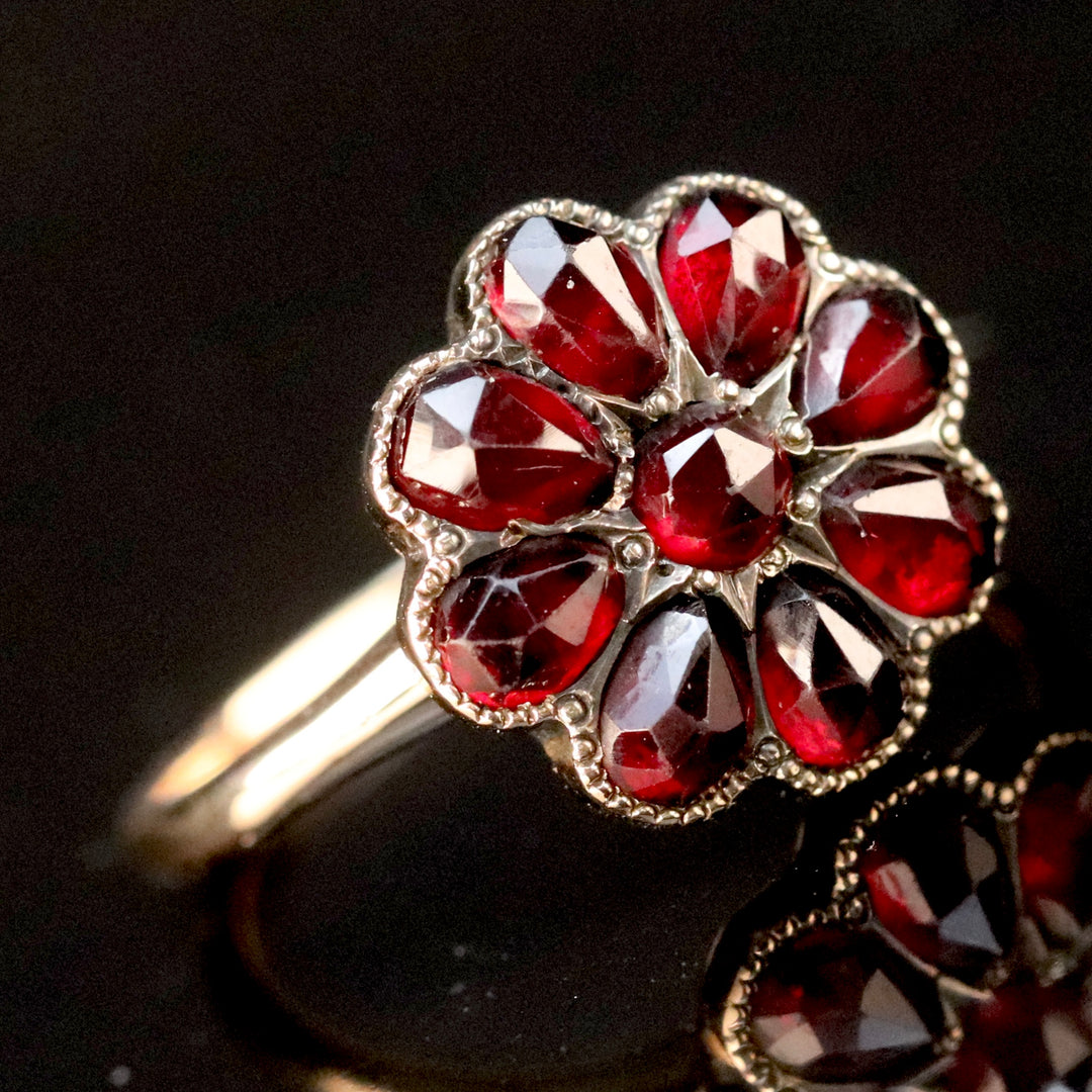 Vintage rose cut Garnet cluster ring in yellow gold