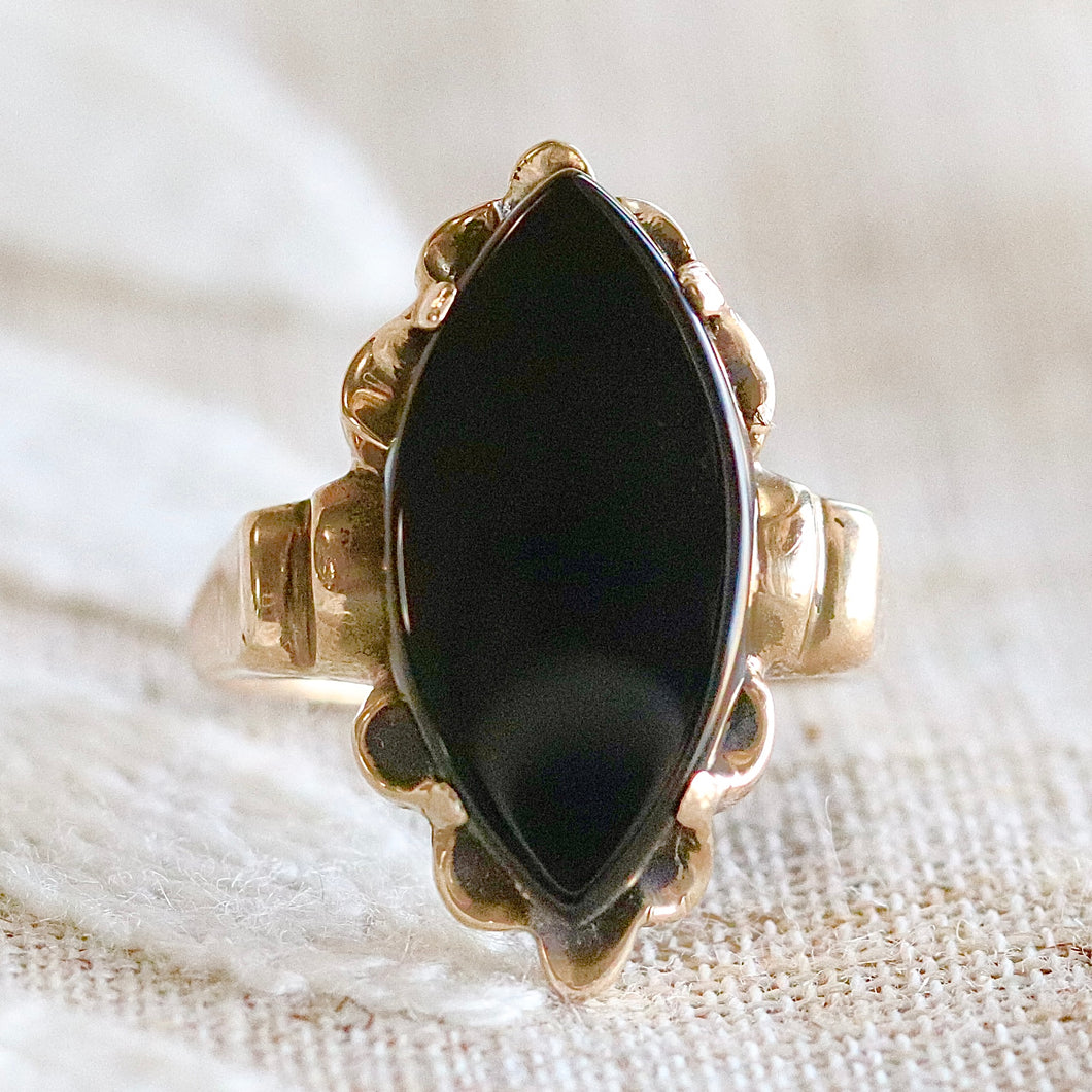 Vintage onyx navette ring in yellow gold