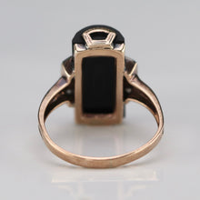 Load image into Gallery viewer, Barrel cut elegant onyx and diamond vintage ring in yellow gold from Manor Jewels