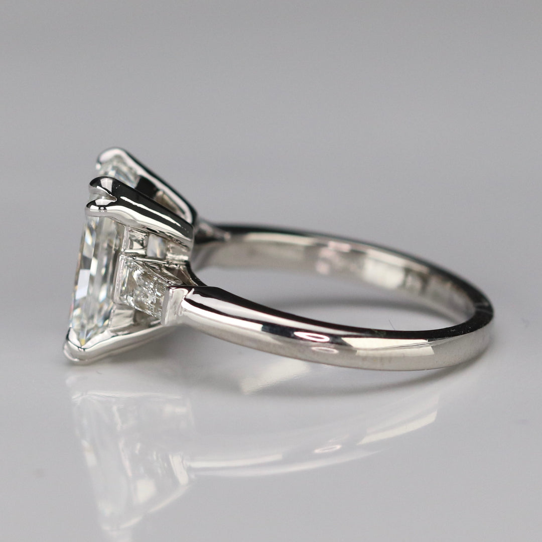 MANOR ROYAL: The Alexandra - 3.85ct radiant cut lab grown diamond ring in 14k white gold