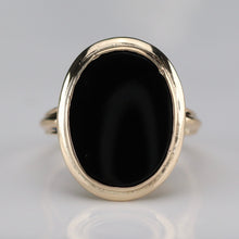 Load image into Gallery viewer, Classic onyx ring in yellow gold