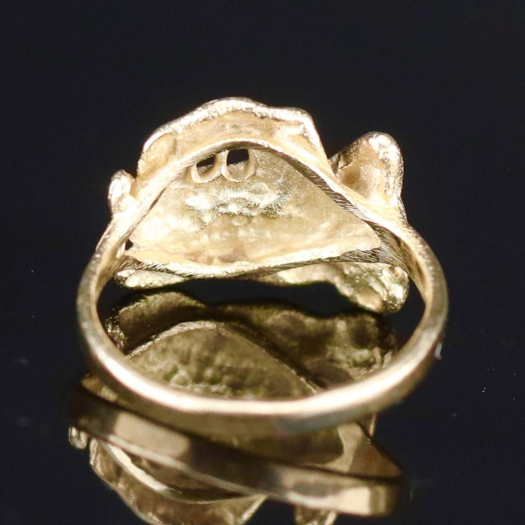 Noah’s Ark pinky ring in yellow gold