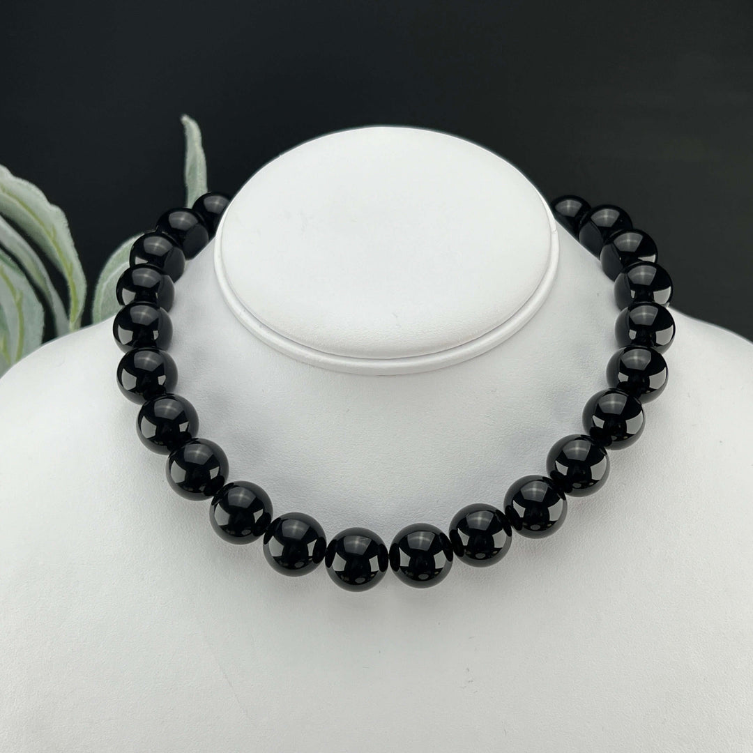 Large onyx bead hank