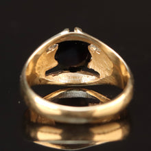 Load image into Gallery viewer, Vintage Cabochon garnet ring in yellow gold