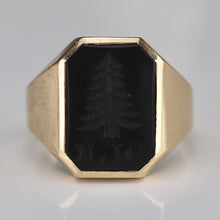 Load image into Gallery viewer, Vintage onyx tree intaglio ring in yellow gold