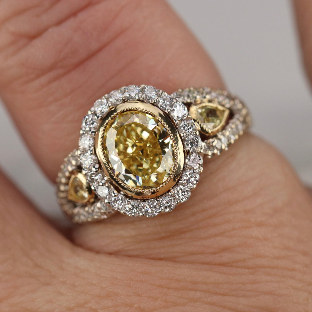 Estate 2.98ctw Natural yellow and white diamond ring in 18k white gold