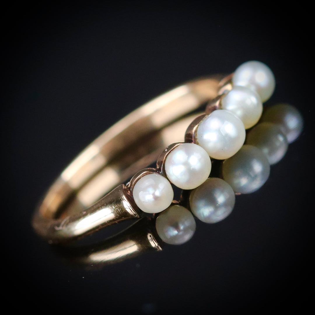 Vintage Pearl band ring in 14k yellow gold