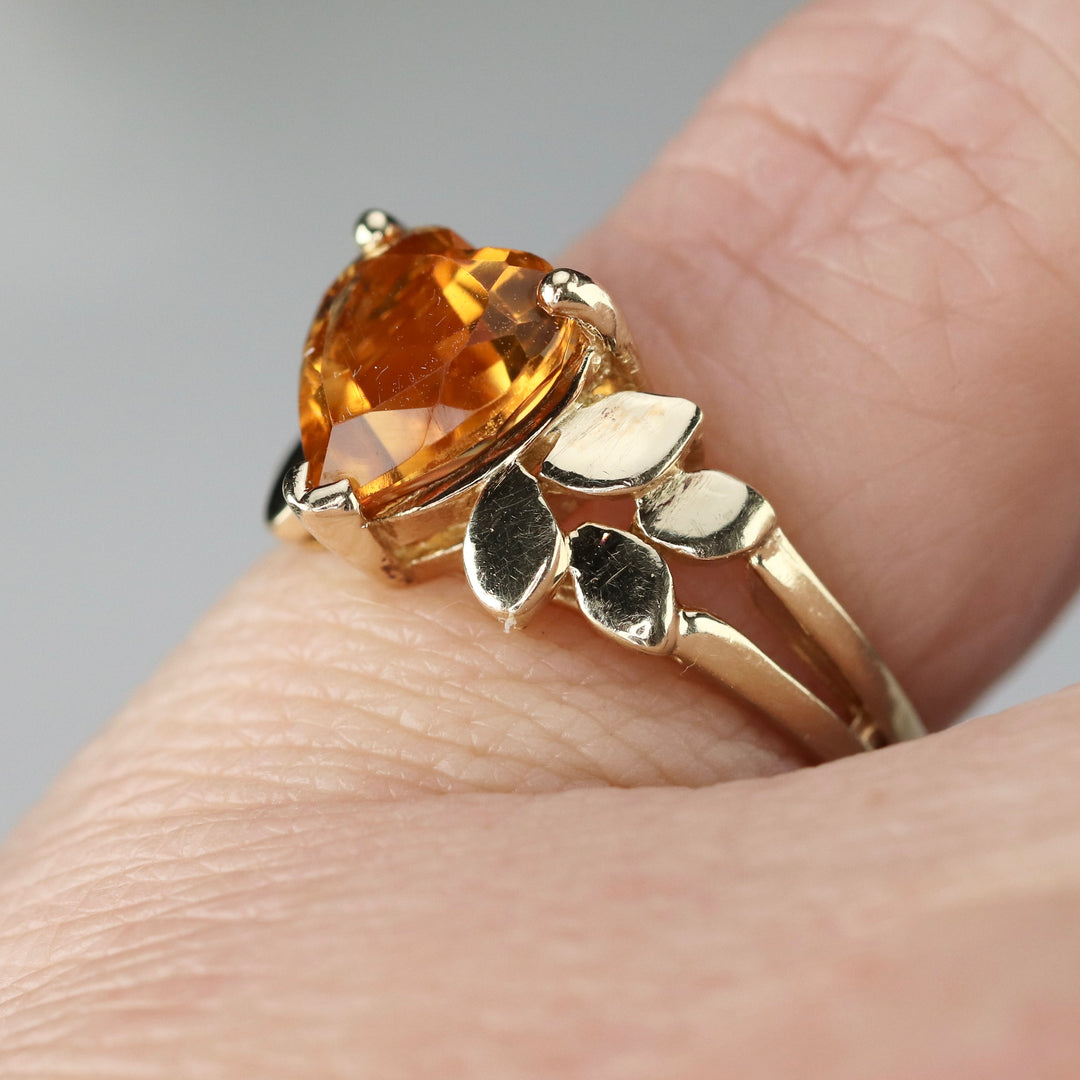 Citrine heart ring in 14k yellow gold