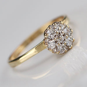 Vintage diamond ring in yellow gold