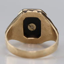 Load image into Gallery viewer, Ostby Barton vintage onyx B ring in yellow gold