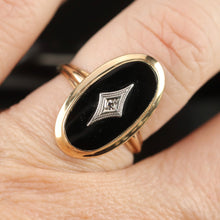 Load image into Gallery viewer, Vintage oval Onyx and diamond ring in yellow gold