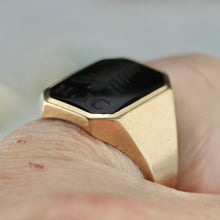 Load image into Gallery viewer, Vintage onyx tree intaglio ring in yellow gold