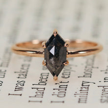 Load image into Gallery viewer, Salt and pepper diamond ring in 14k rose gold from Manor Jewels.