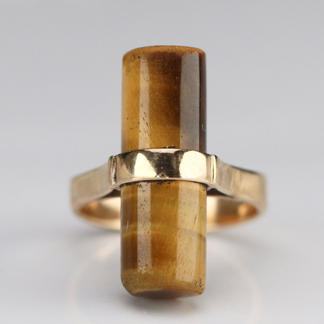 SPECIAL: Vintage tigers eye ring in yellow gold