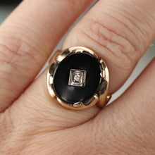 Load image into Gallery viewer, Vintage oval onyx and diamond ring in yellow gold