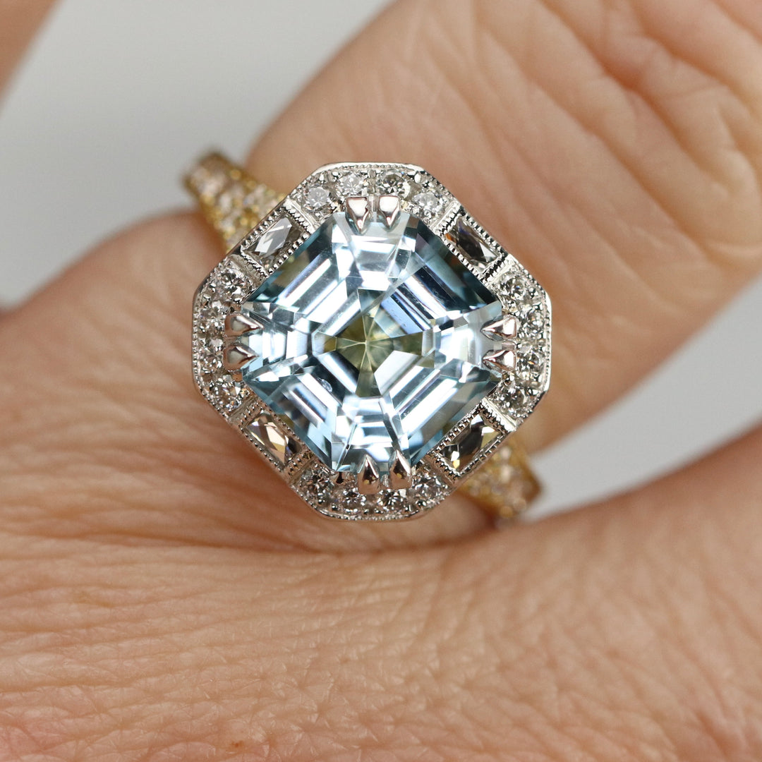 18k/platinum Aquamarine and diamond ring by David Klass