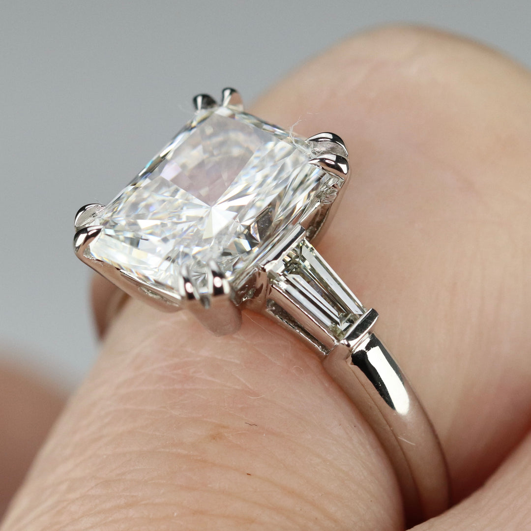 MANOR ROYAL: The Alexandra - 3.85ct radiant cut lab grown diamond ring in 14k white gold