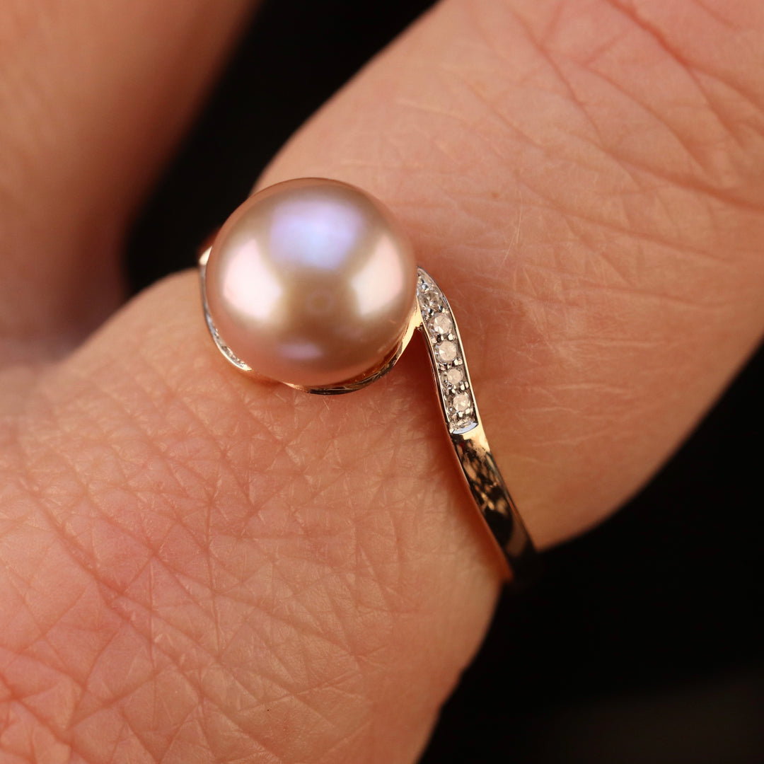 Pink pearl and diamond ring in 14k rose gold