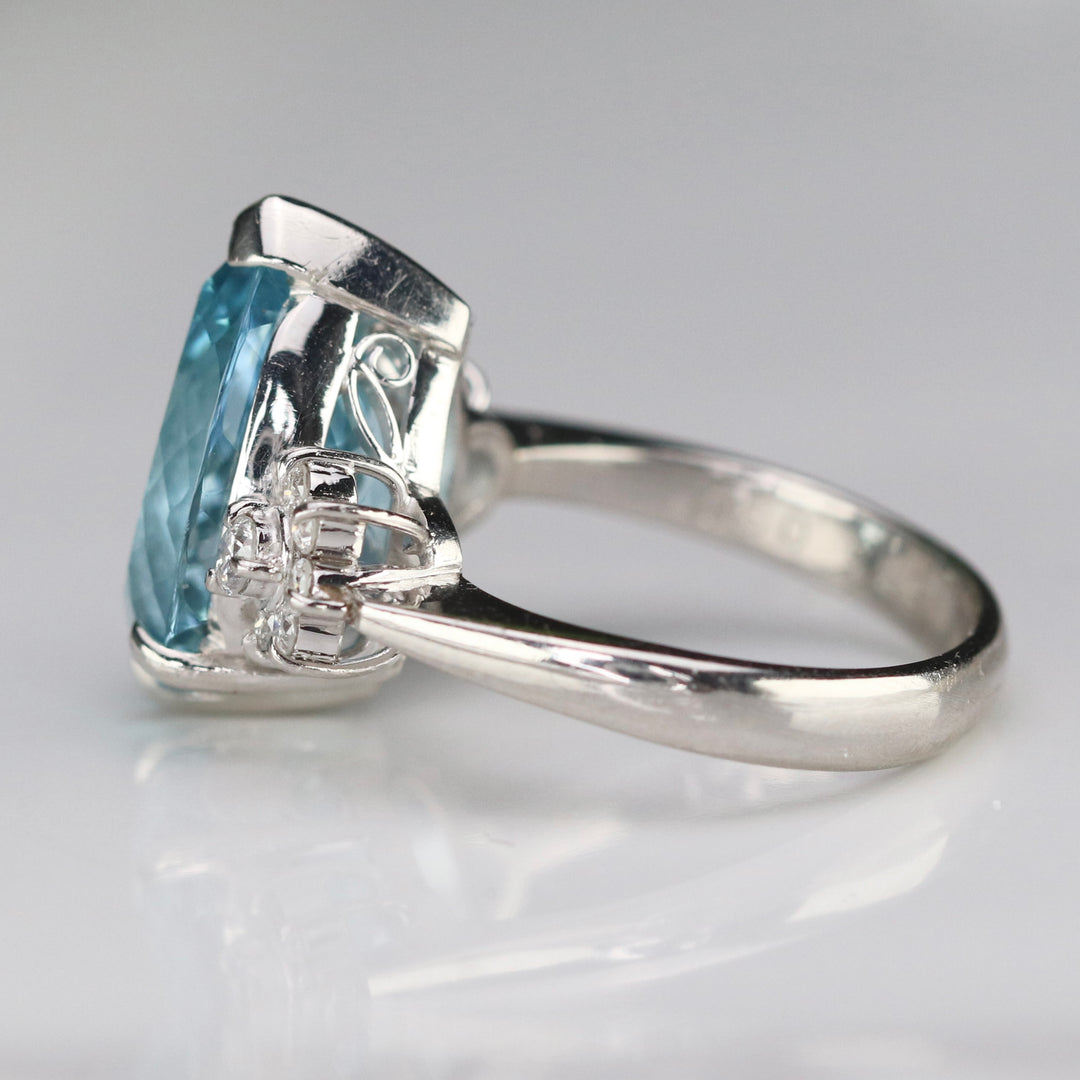 Estate heirloom quality Aquamarine and diamond ring in platinum