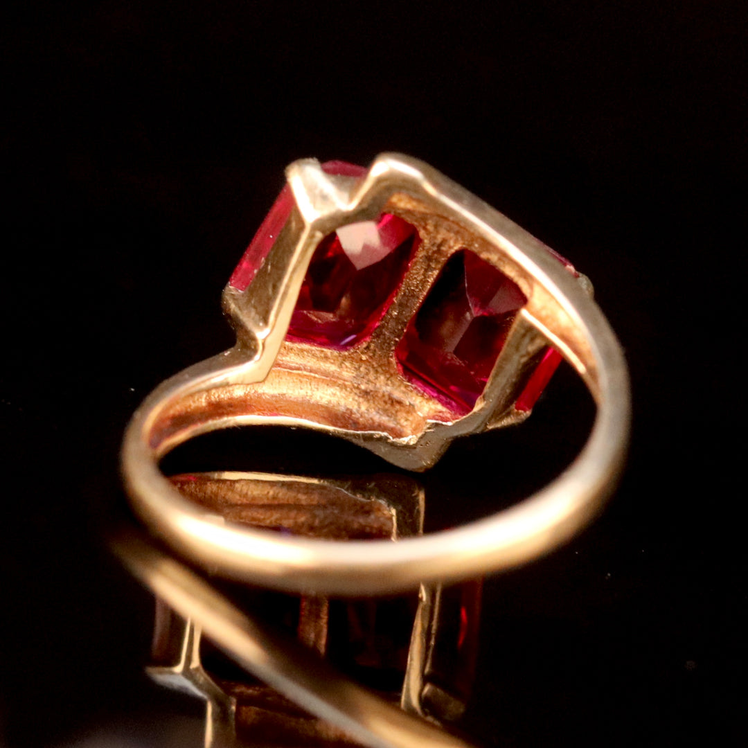 Vintage lab grown ruby toi et moi ring in yellow gold