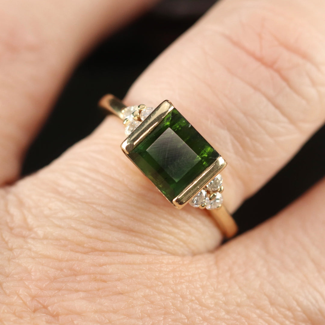 Funky Estate green tourmaline and diamond ring in 14k yellow gold