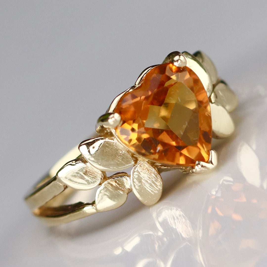 Citrine heart ring in 14k yellow gold