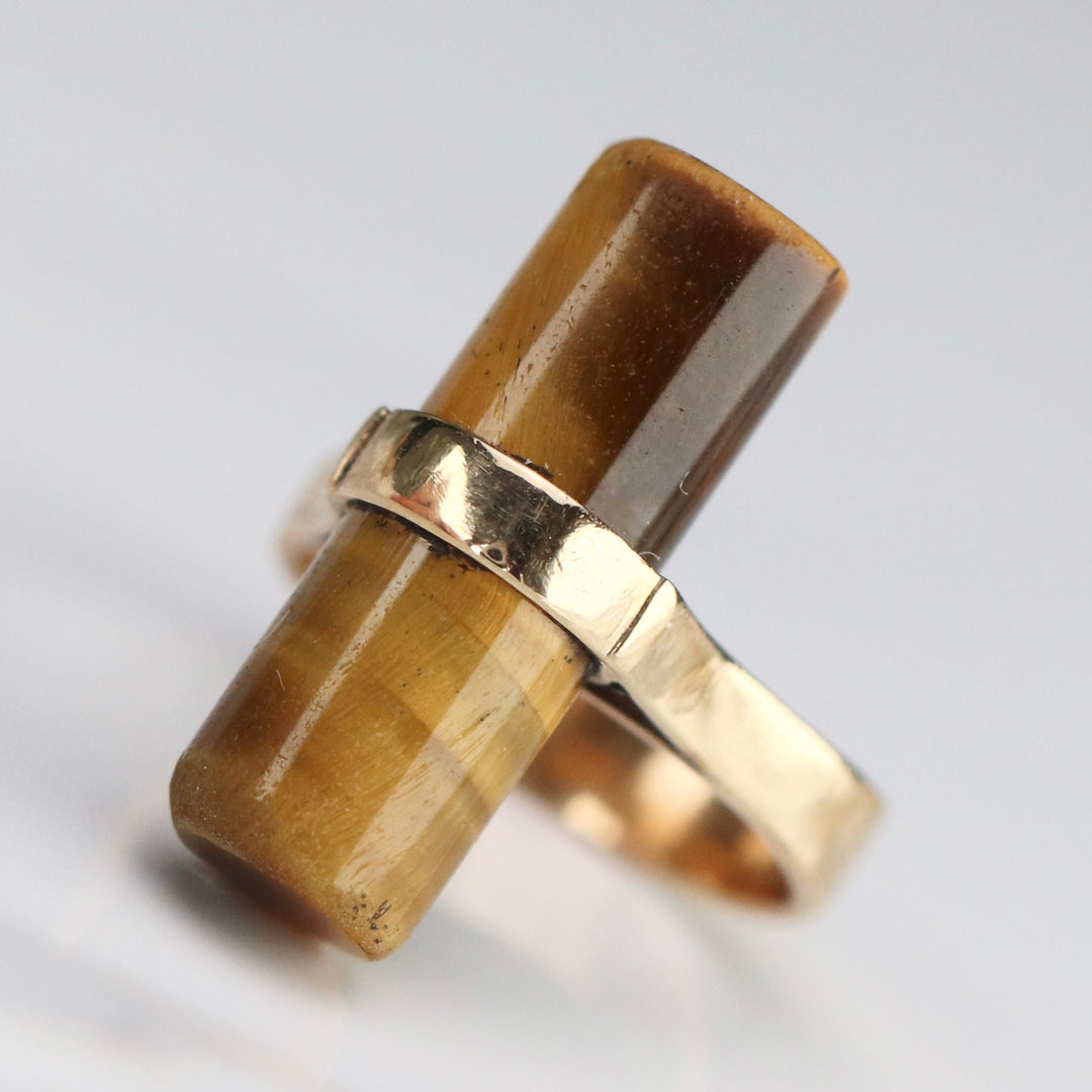 SPECIAL: Vintage tigers eye ring in yellow gold