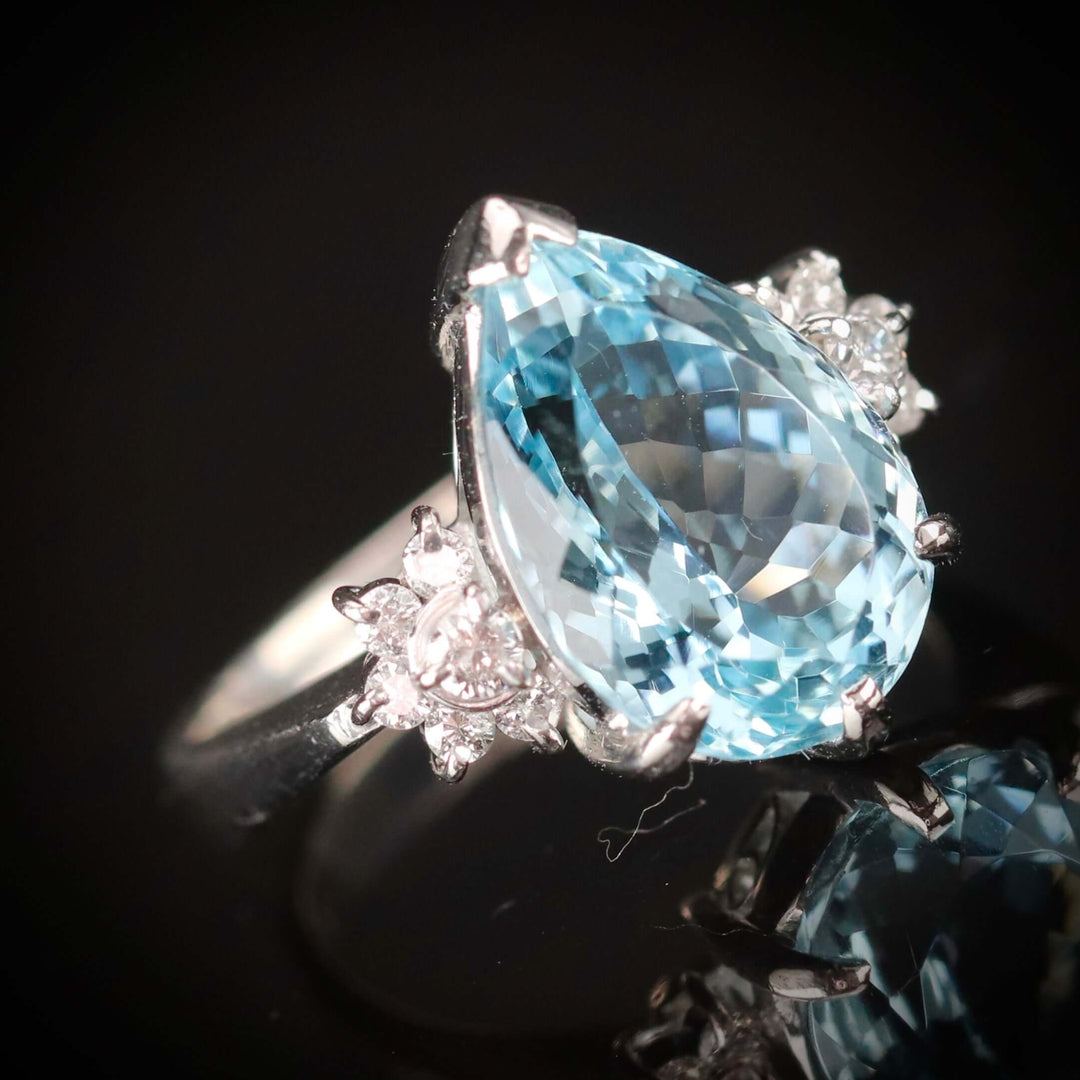 Estate heirloom quality Aquamarine and diamond ring in platinum