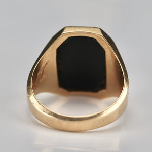 Vintage onyx tree intaglio ring in yellow gold