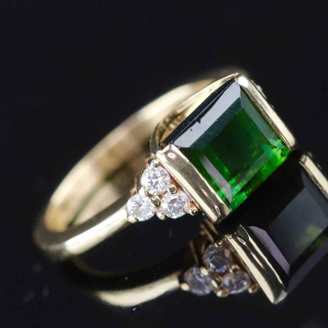 Funky Estate green tourmaline and diamond ring in 14k yellow gold