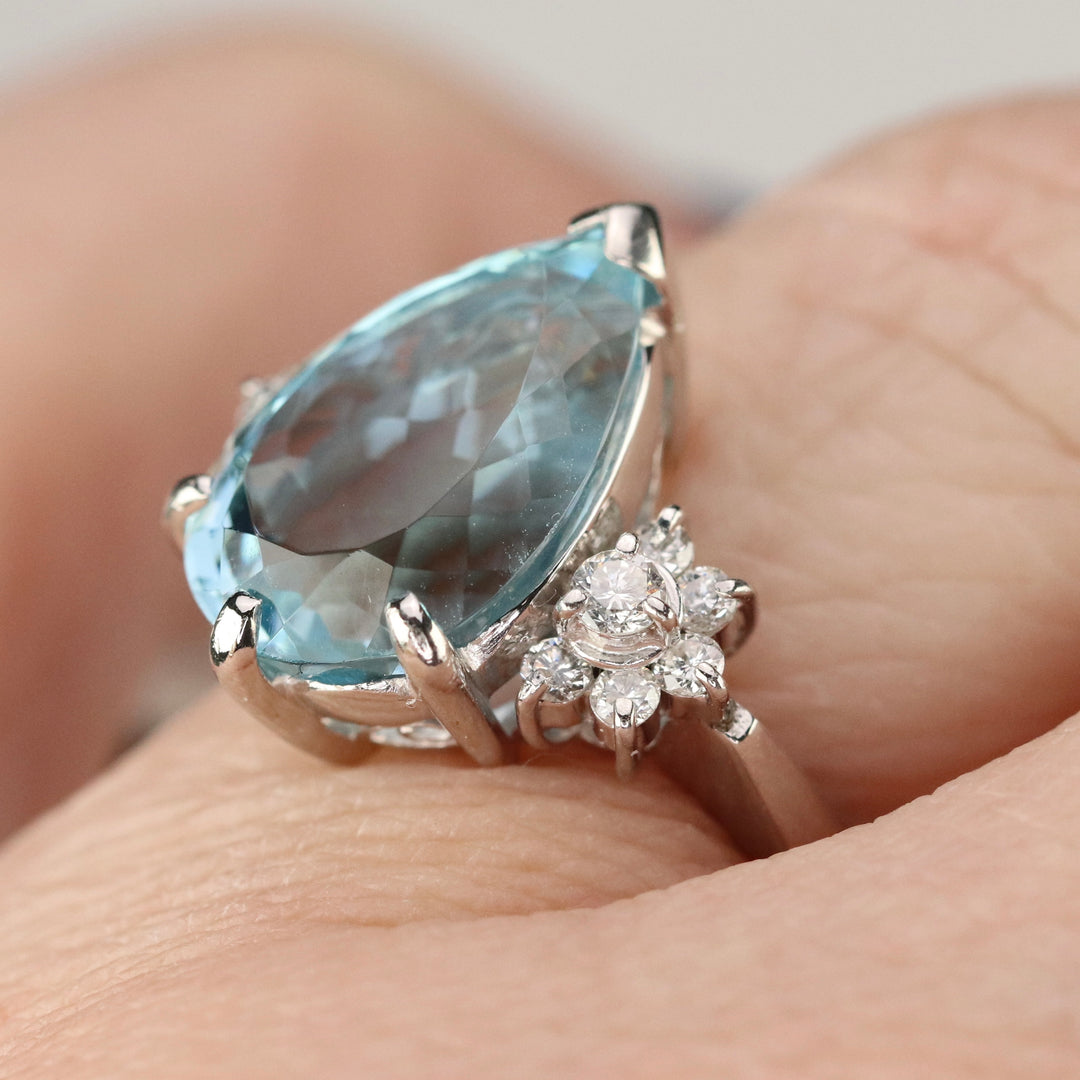 Estate heirloom quality Aquamarine and diamond ring in platinum