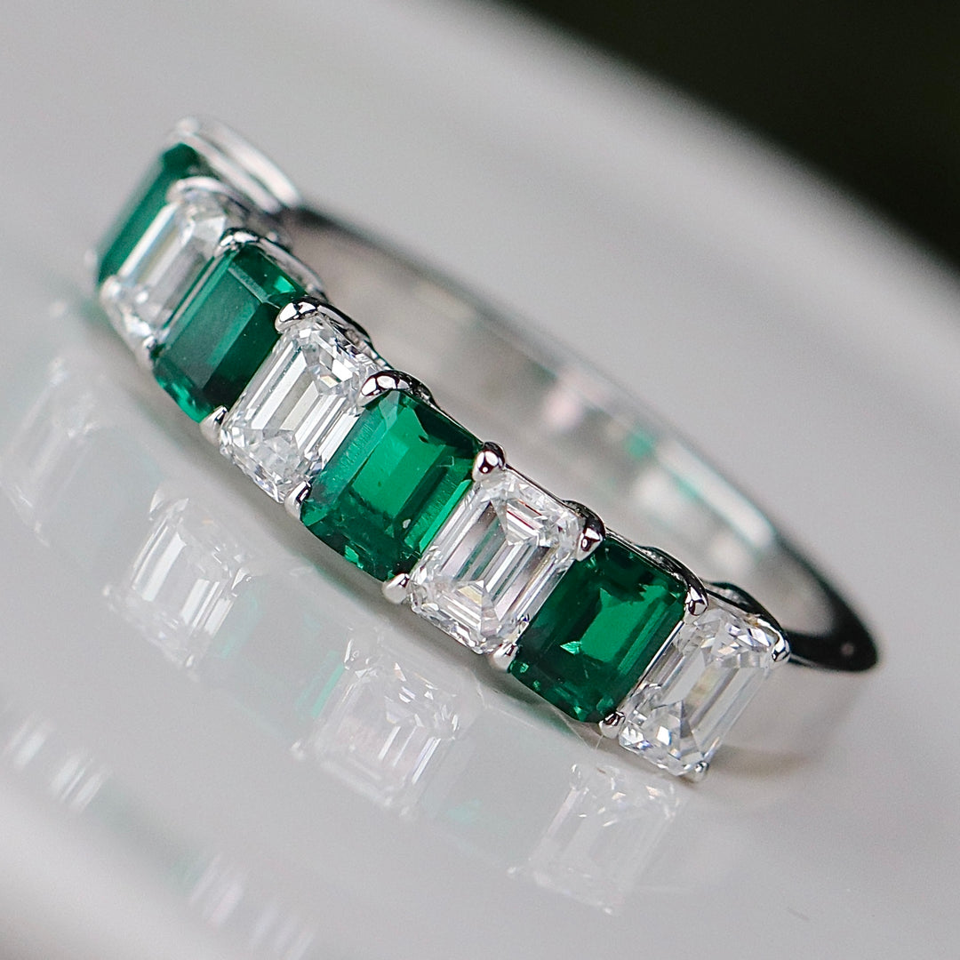 SPECIAL!! MANOR ROYAL: The Eugenie - Lab grown emerald and diamond ring in 14k white gold